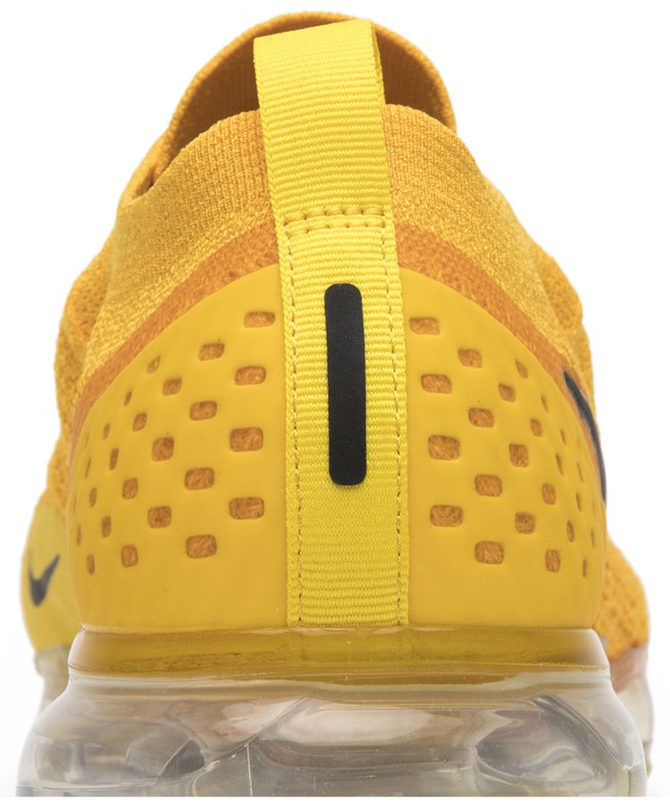 Nike Wmns VaporMax Moc 2 University Gold
