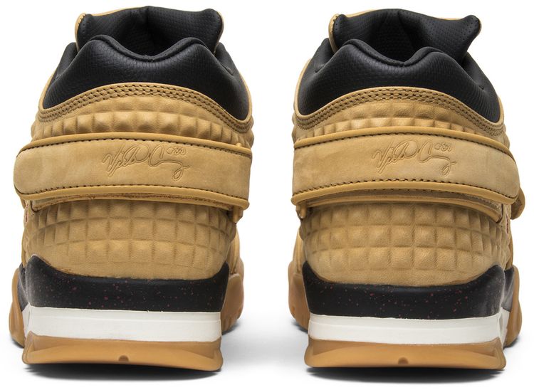 Nike Air TR Cruz Wheat