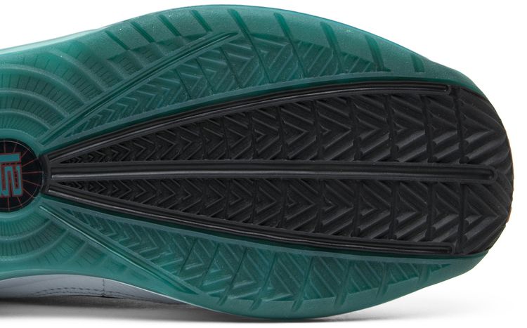 Nike Air Max LeBron 7 Nfw Red Carpet