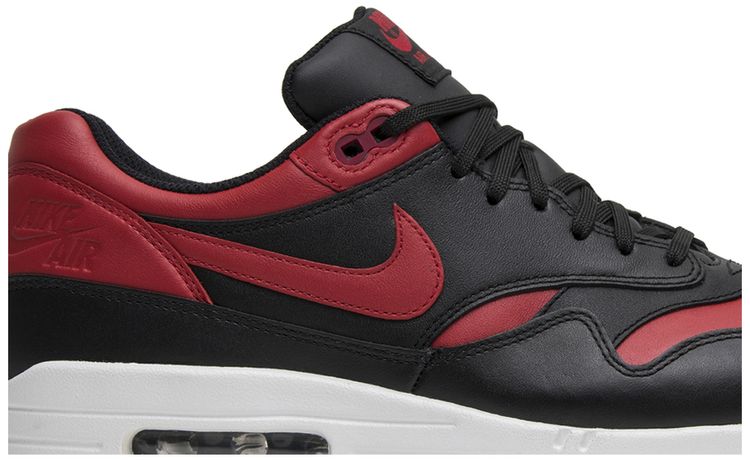 Nike Air Max 1 Premium Bred