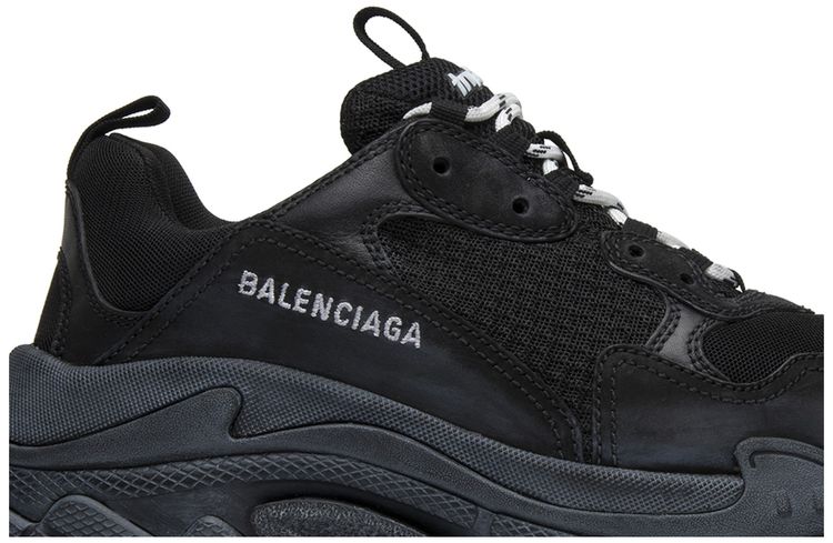 Balenciaga Triple S Sneaker Triple Black 2018