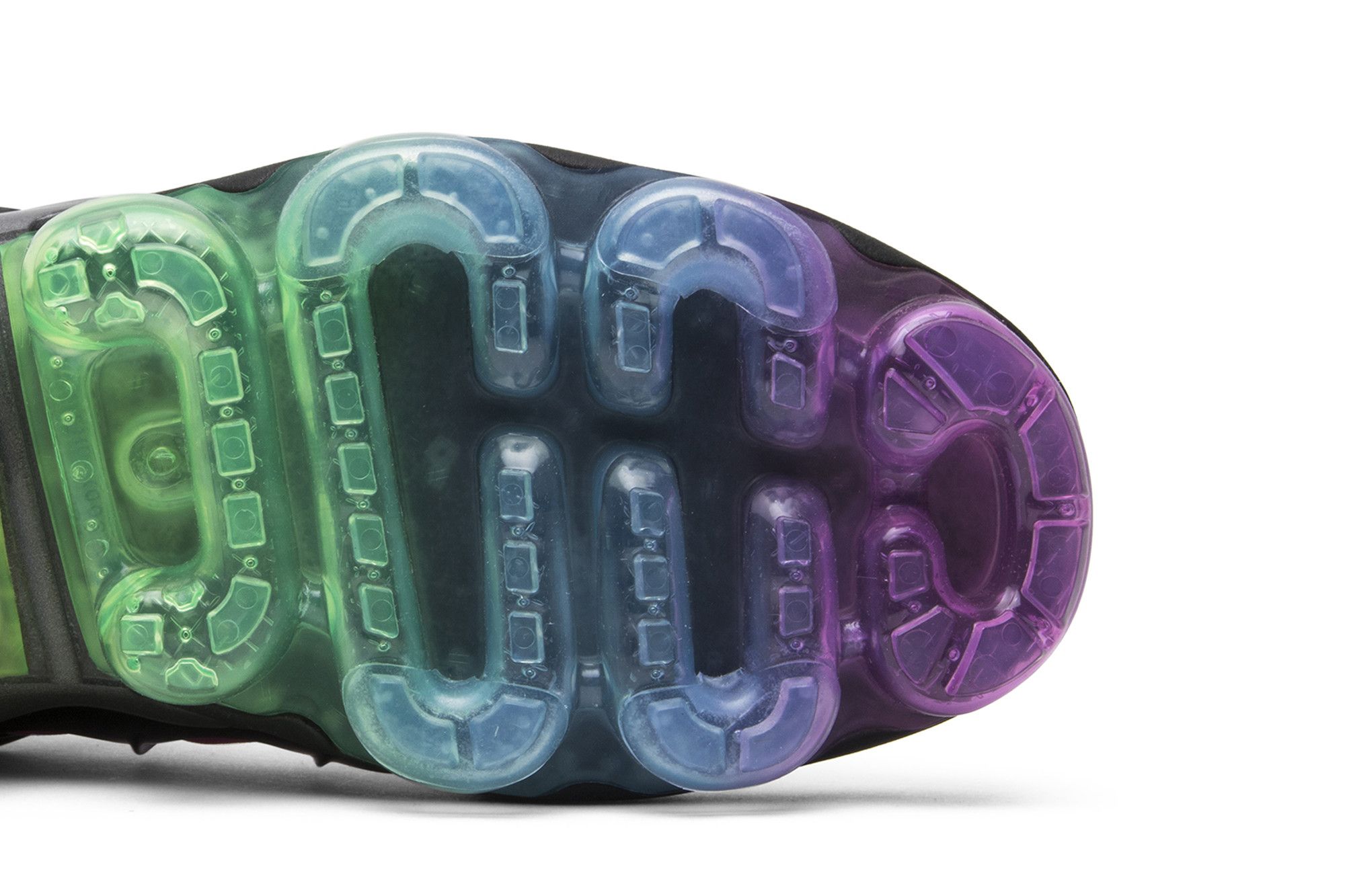 Vapormax plus be true on sale