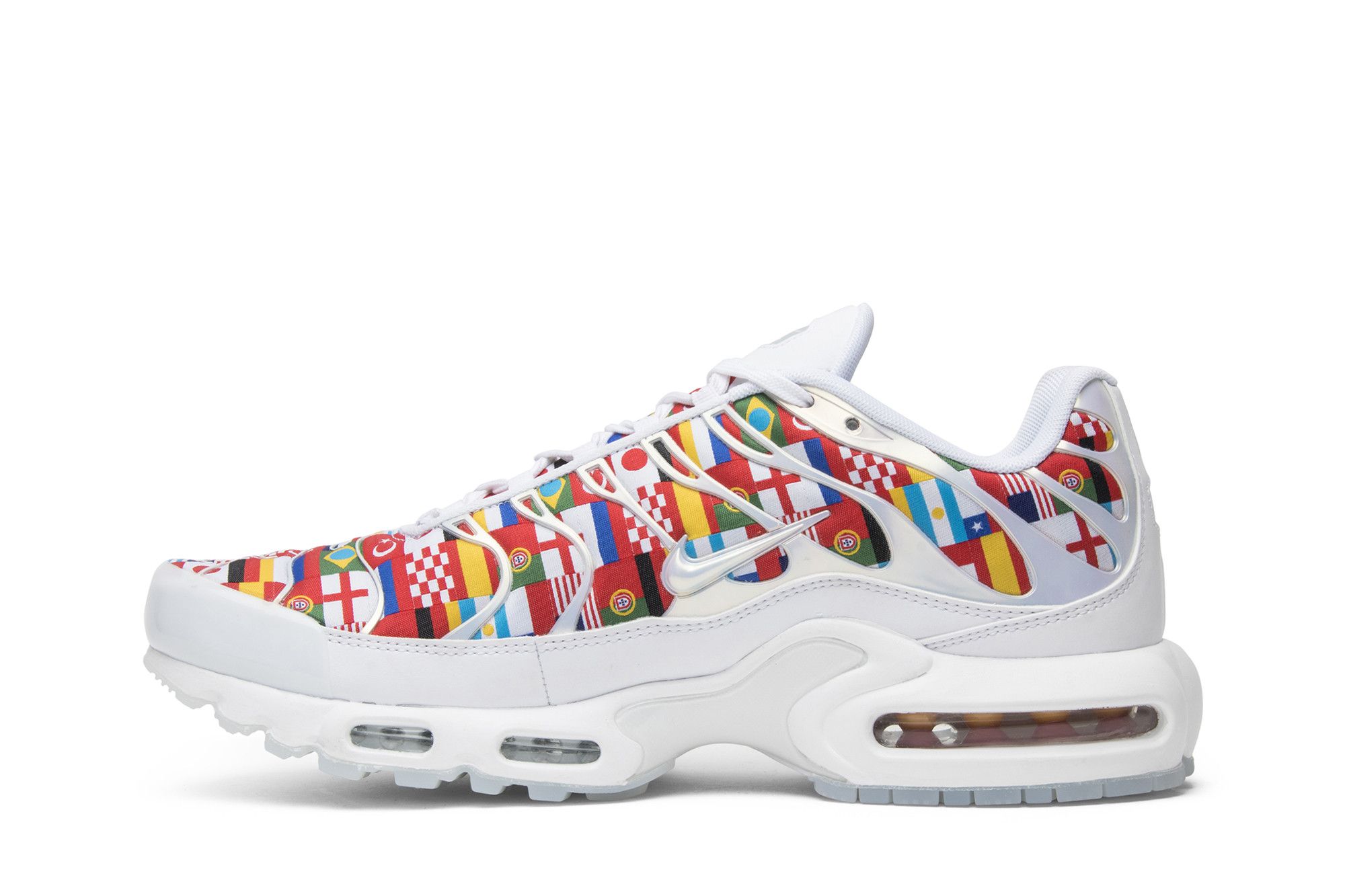 Air max plus international flag clearance