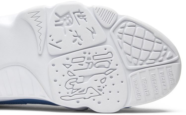 Air Jordan 9 Retro Low Pantone