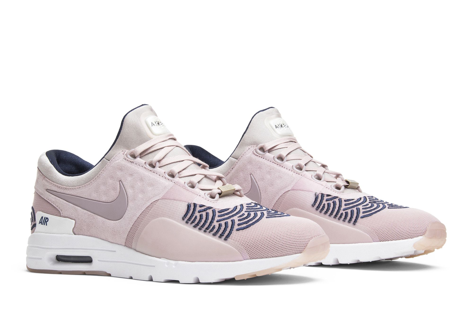 Nike wmns air max zero clearance