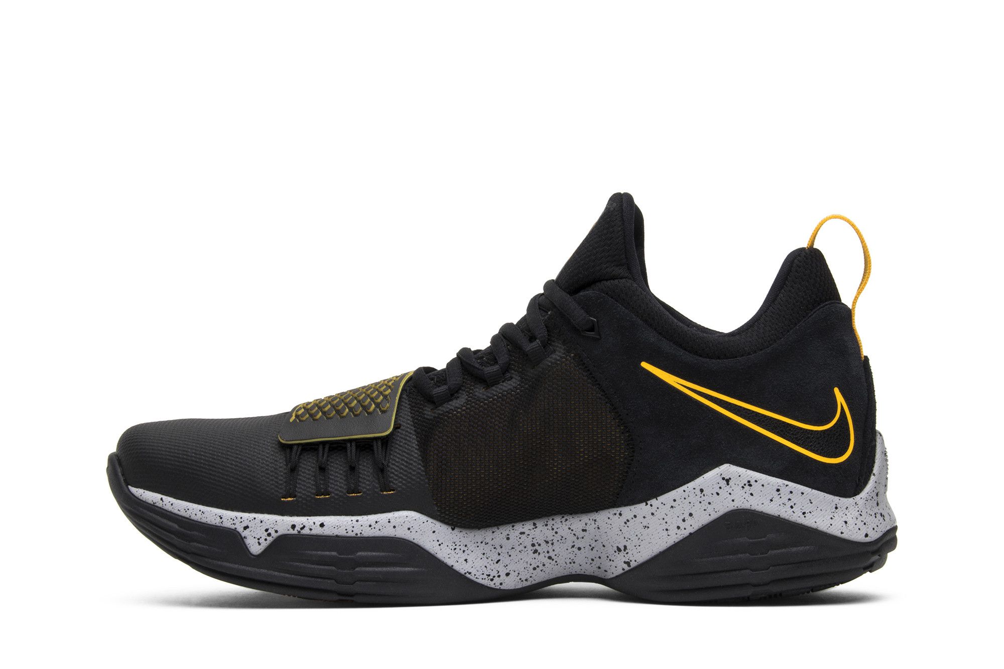 Paul george shoes black and gold 2025
