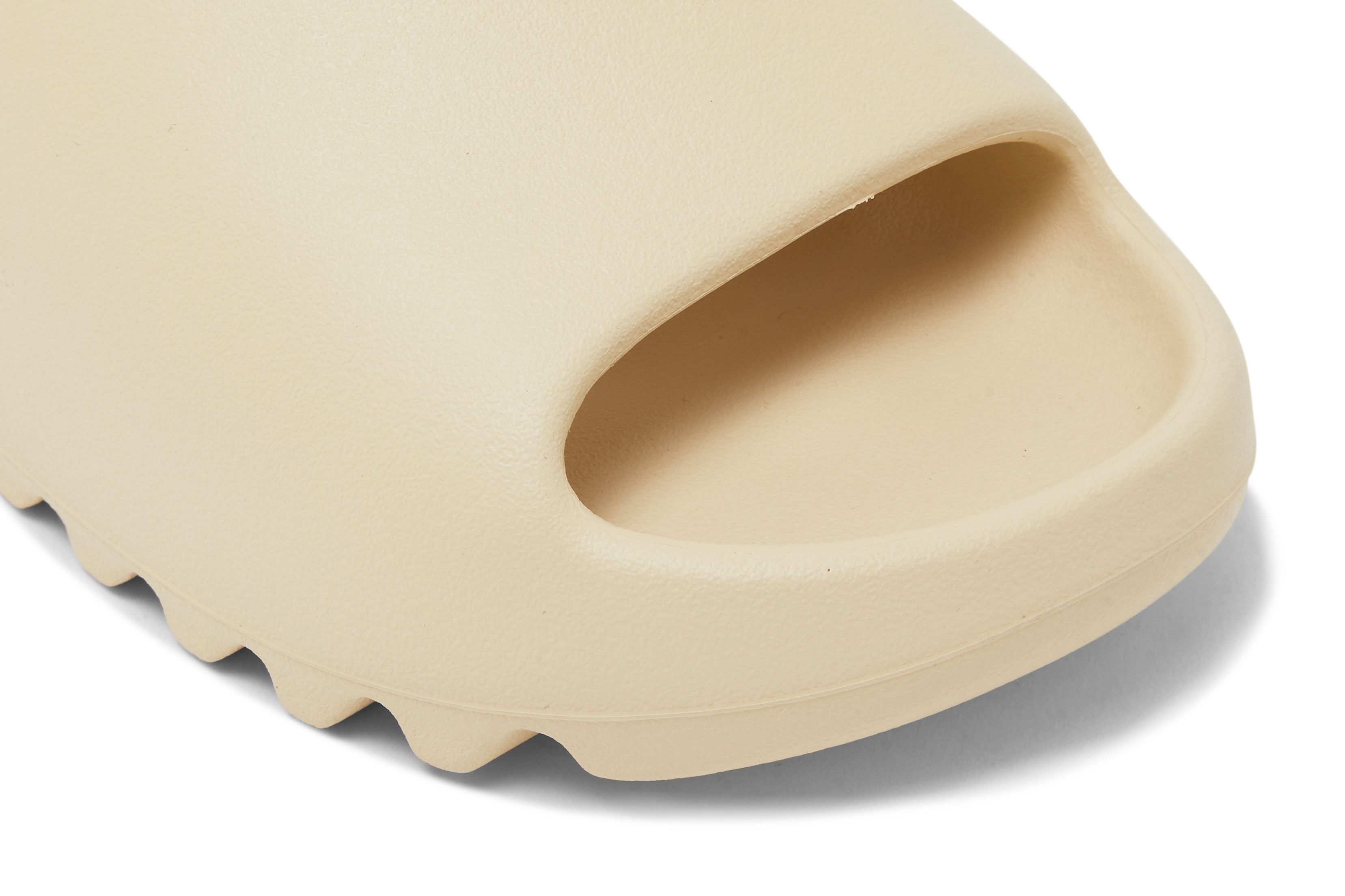 Buy Yeezy Slides 'Bone' 2022 - FZ5897 | GOAT