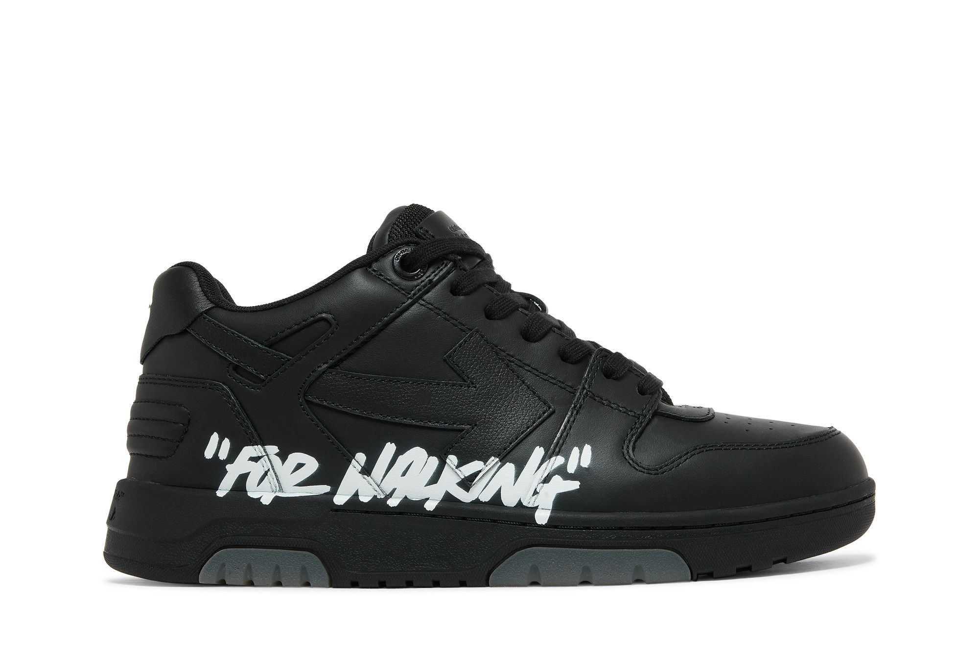 Triple black off white top