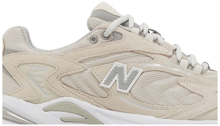 New Balance 725 Moonbeam
