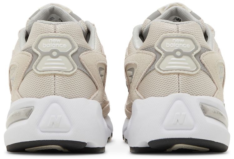 New Balance 725 Moonbeam