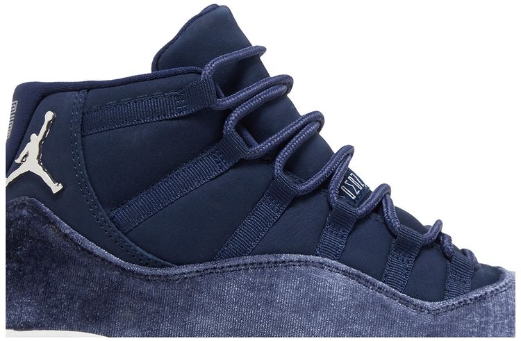 Wmns Air Jordan 11 Retro Midnight Navy Velvet