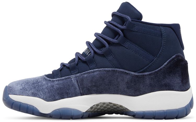 Wmns Air Jordan 11 Retro Midnight Navy Velvet