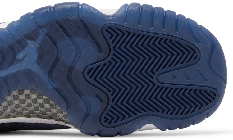 Wmns Air Jordan 11 Retro Midnight Navy Velvet
