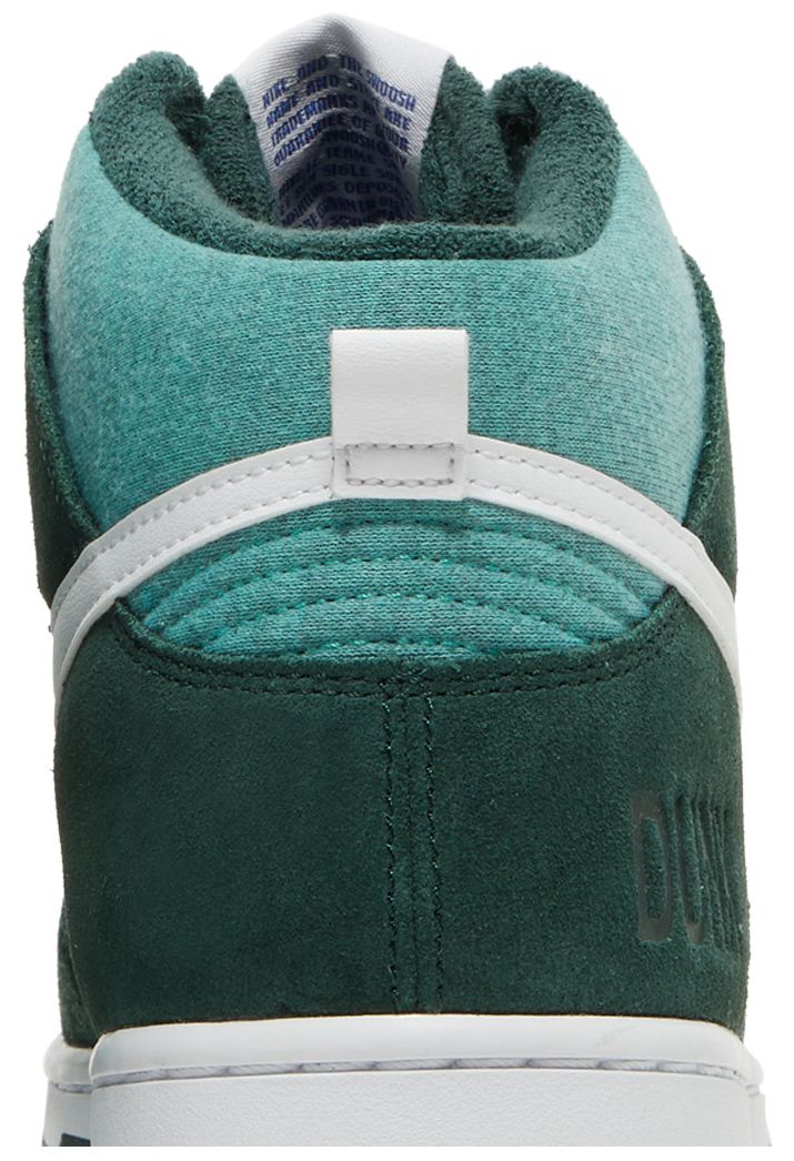 Nike Dunk High SE Athletic Club   Pro Green