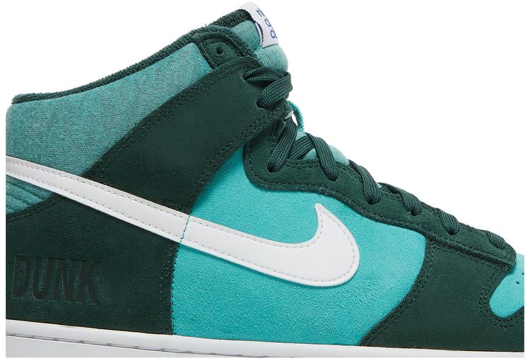 Nike Dunk High SE Athletic Club   Pro Green