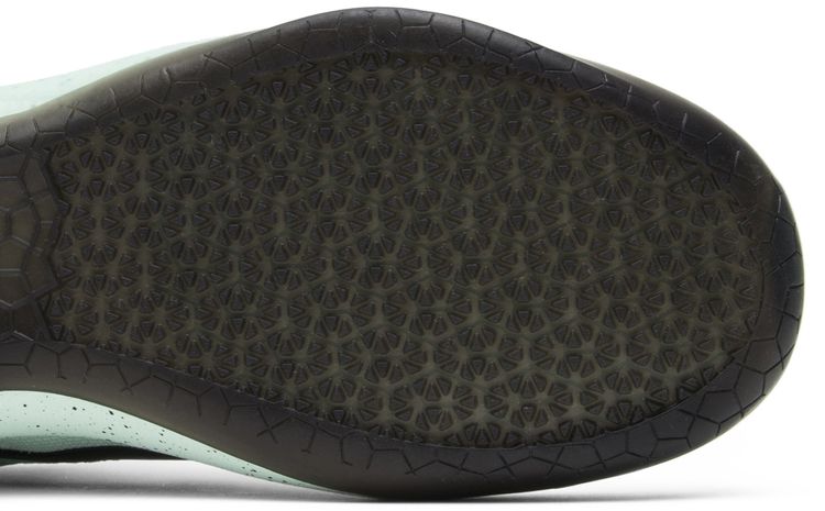 Kobe AD Igloo