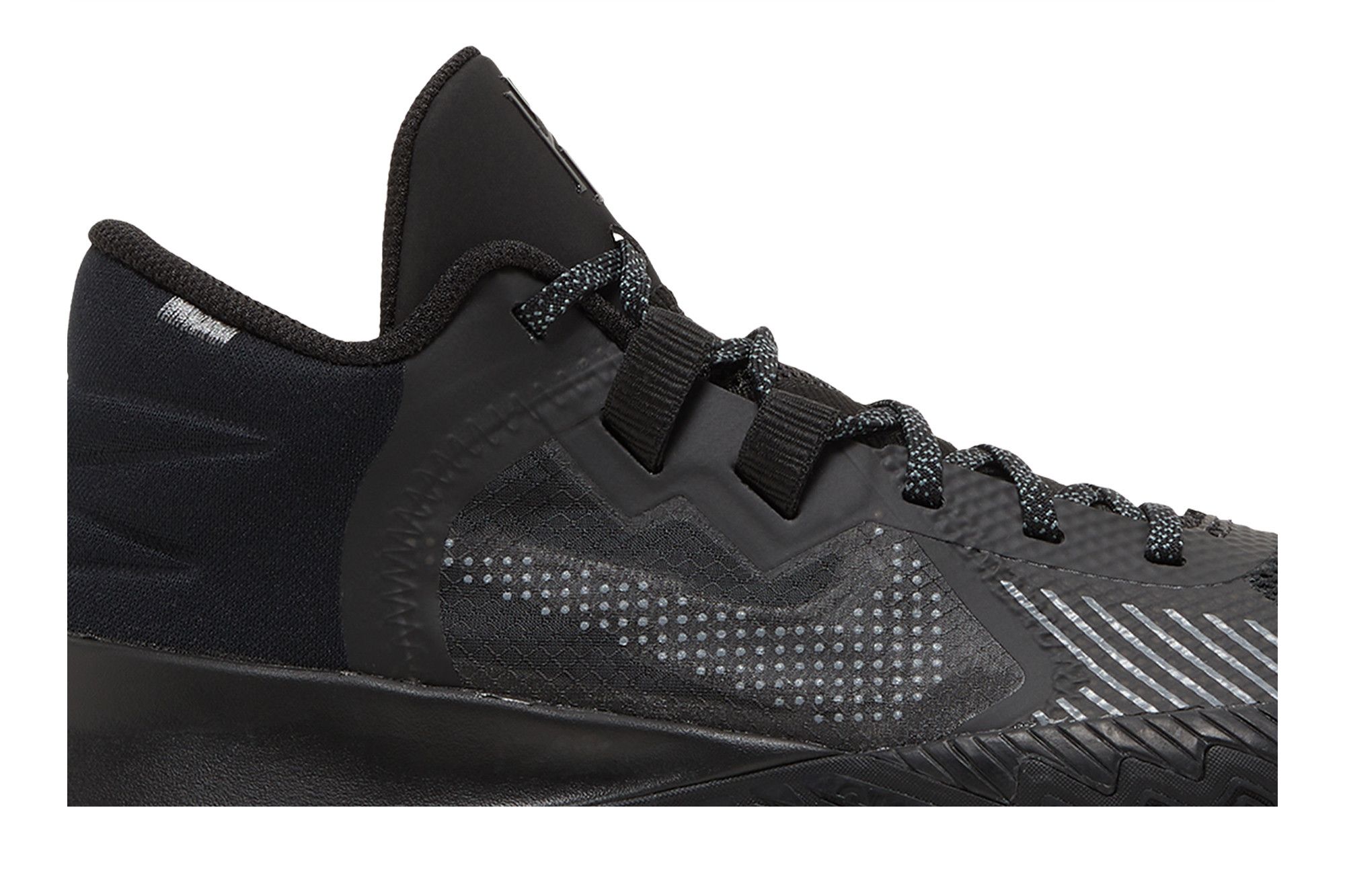 Kyrie flytrap all black 2025