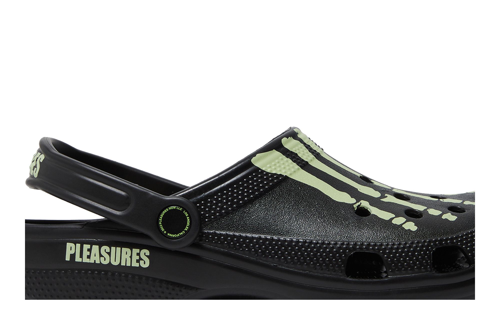 Pleasure crocs online