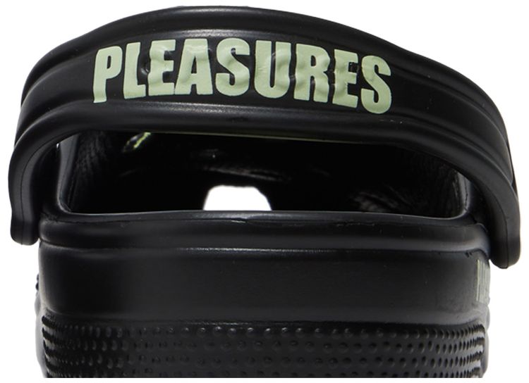 Crocs Pleasures x Classic Clog Skeleton   Glow in the Dark