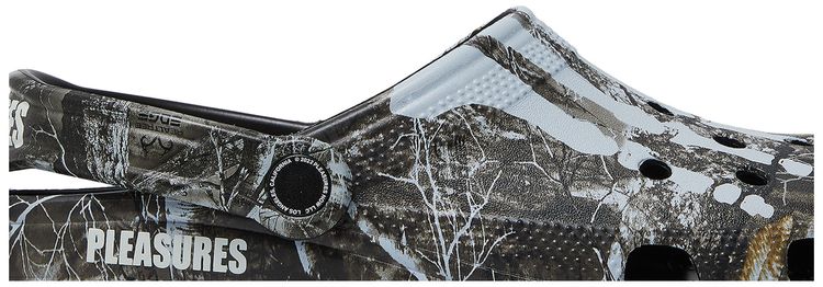 Pleasures x Realtree x Crocs Classic Clog Skeleton   Edge Camo