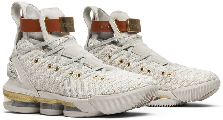 Nike HFR x Wmns LeBron 16 Sail