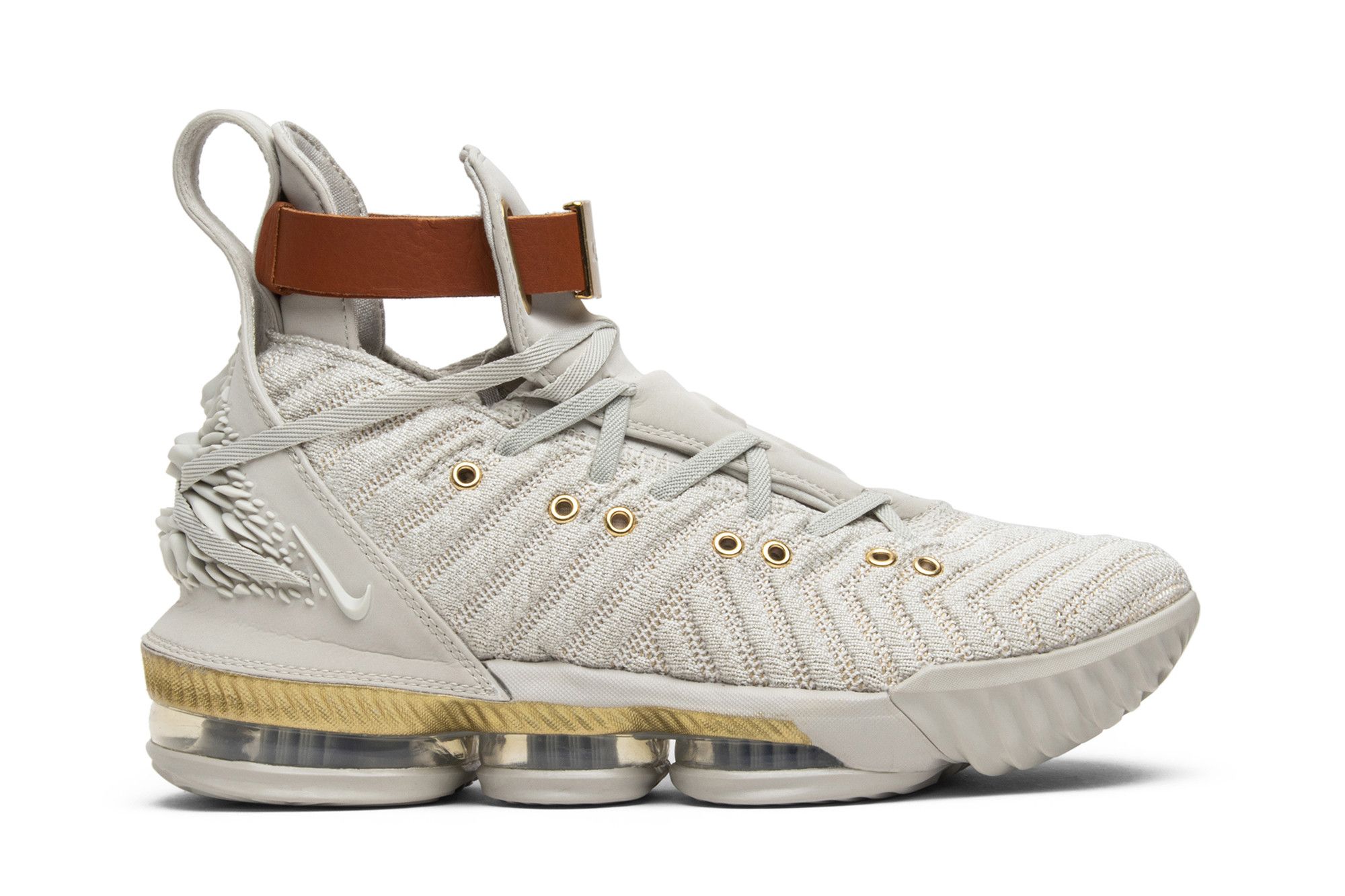 Lebron 16 blanche 2025