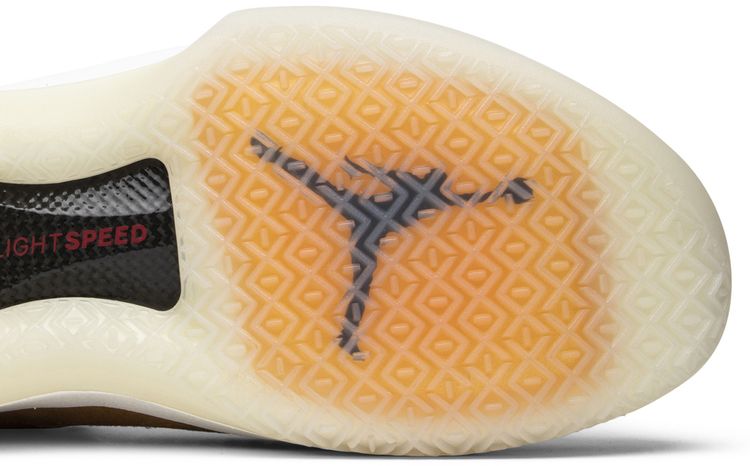 Air Jordan 32 Low Golden Harvest