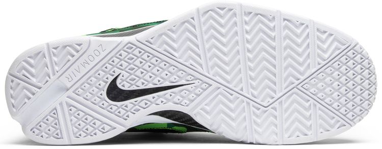 Undefeated x Nike Zoom Kobe 1 Protro Green Camo