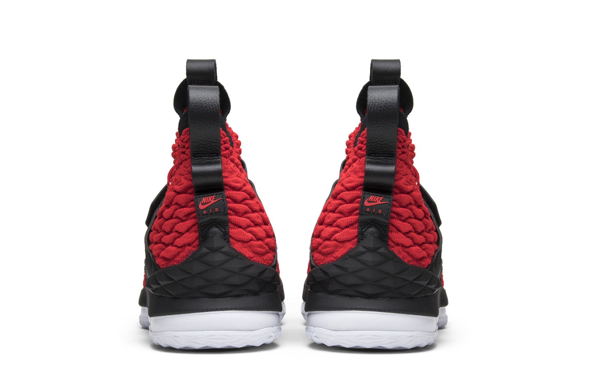Lebron 15 diamond turf limited best sale