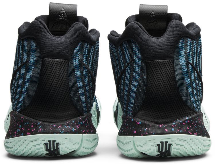 Kyrie 4 80s