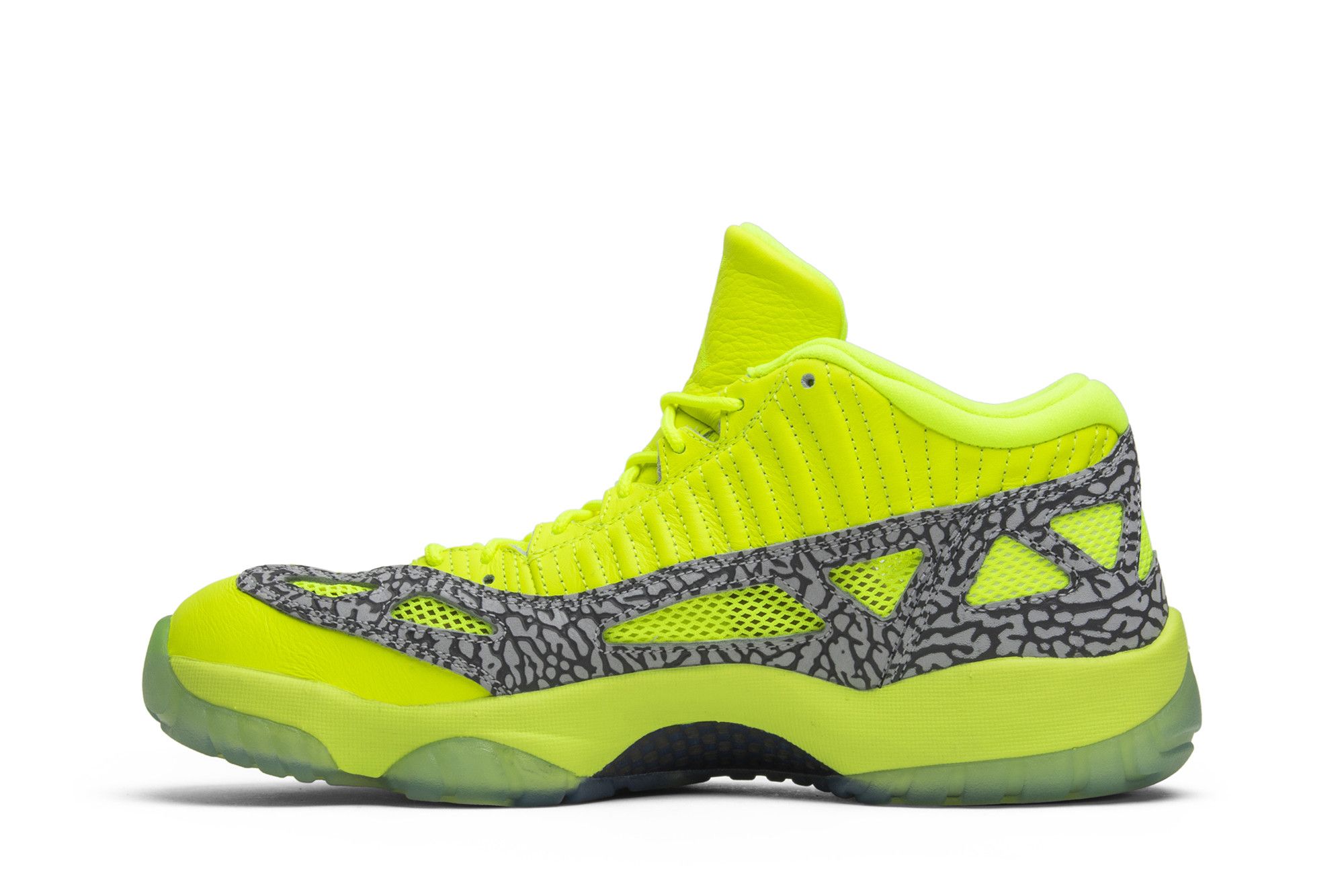 Jordan 11 retro low ie volt top