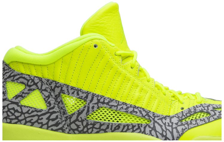 Air Jordan 11 Retro Low IE Volt