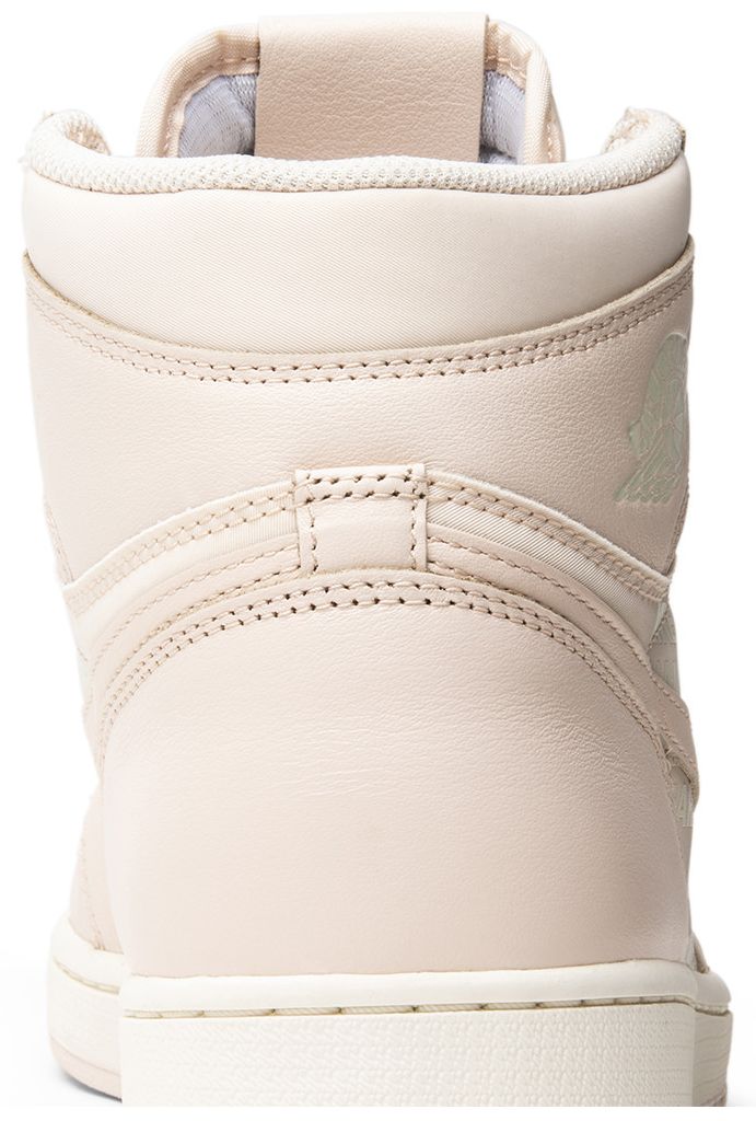 Air Jordan 1 Retro High OG Guava Ice