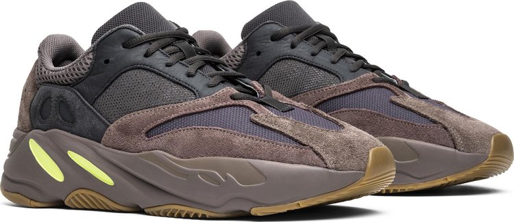 Yeezy Boost 700 Mauve