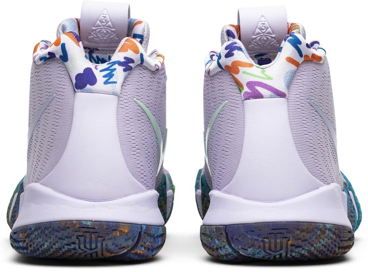 Nike Kyrie 4 90s