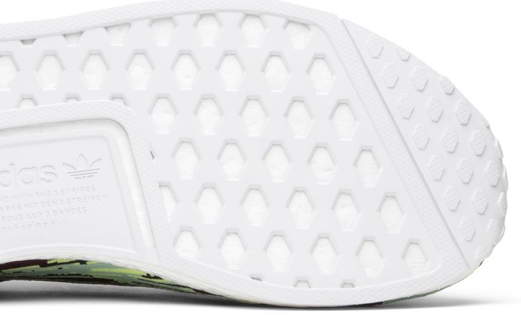 Sneakersnstuff x adidas NMD R1 Primeknit Datamosh 20