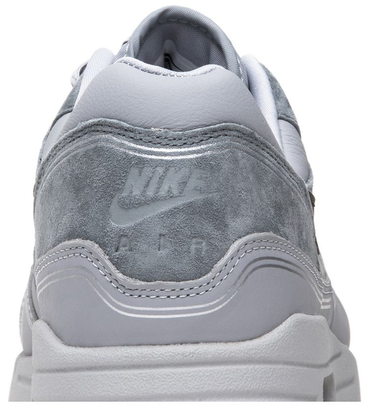 Air Max 1 Centre Pompidou by Night