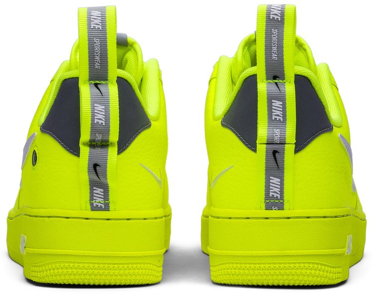 Nike Air Force 1 07 LV8 Overbranding