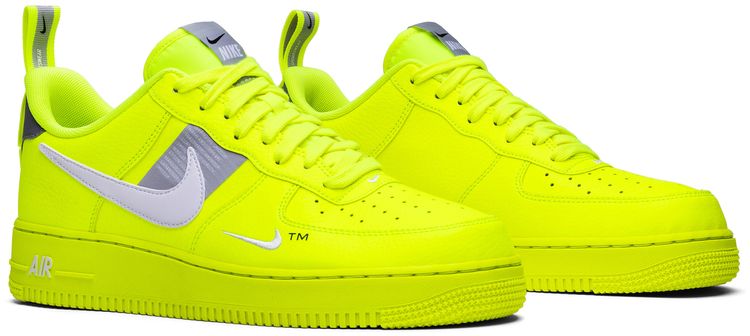 Nike Air Force 1 07 LV8 Overbranding