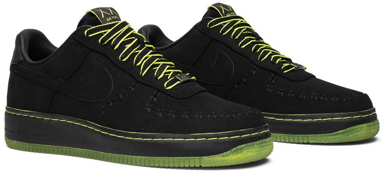 KAWS x Nike Air Force 1 Low Supreme