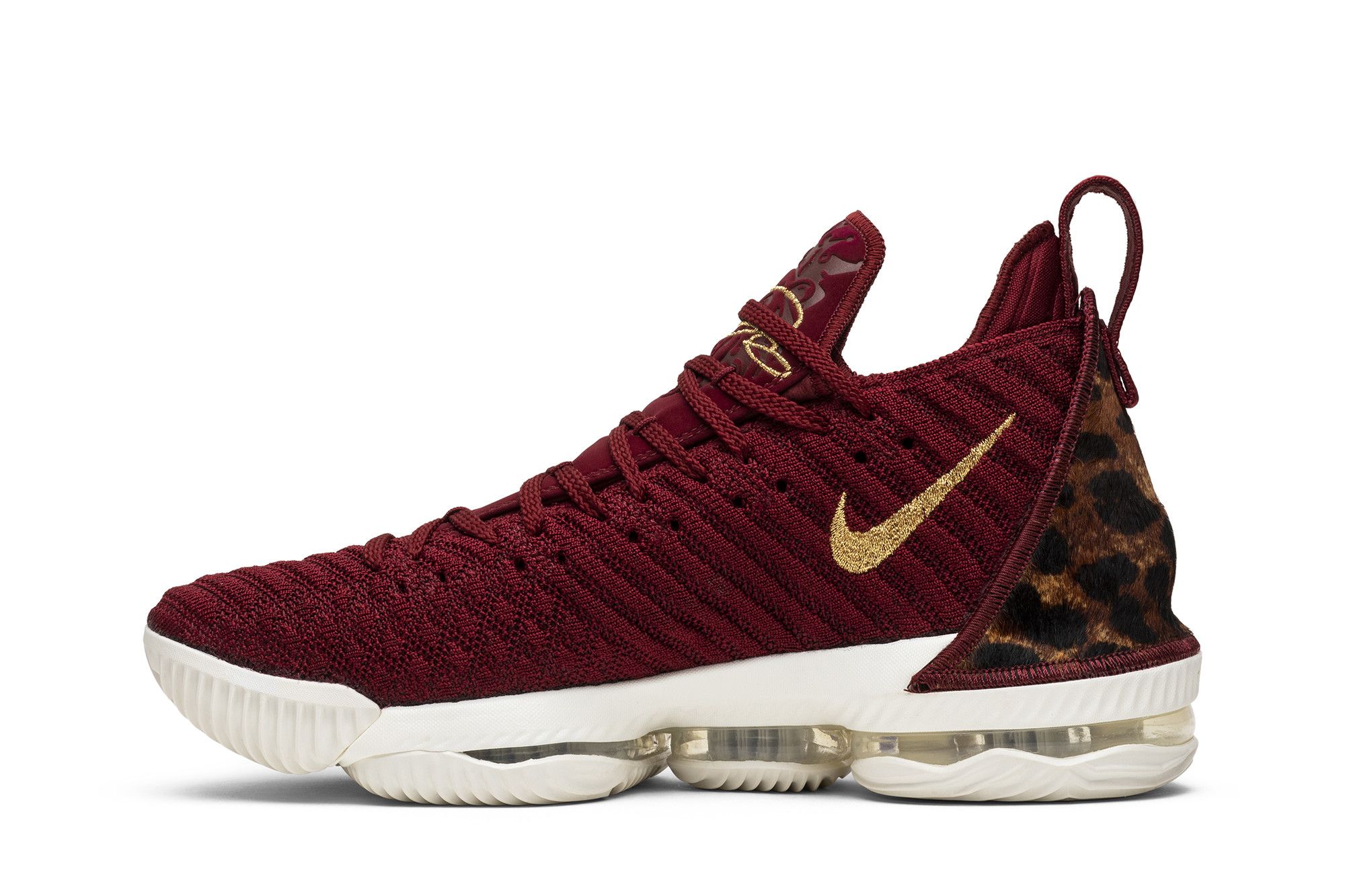 Size 8.0 LeBron 16 King