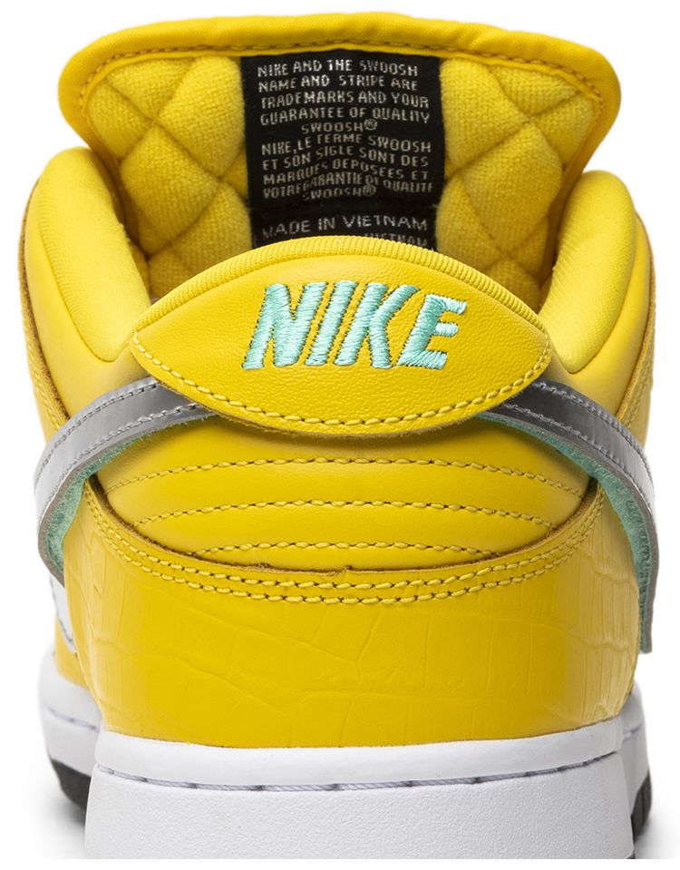 Diamond Supply Co x Dunk Low Pro SB Canary Diamond
