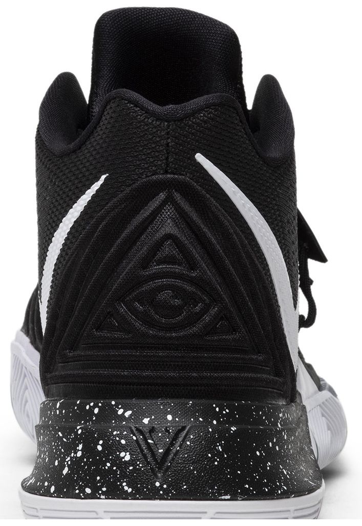 Nike Kyrie 5 Black Magic