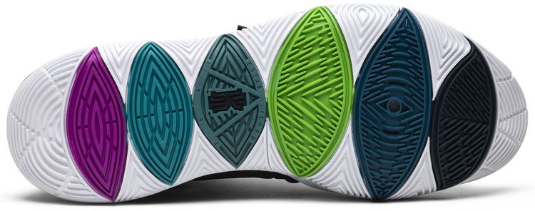 Nike Kyrie 5 Black Magic