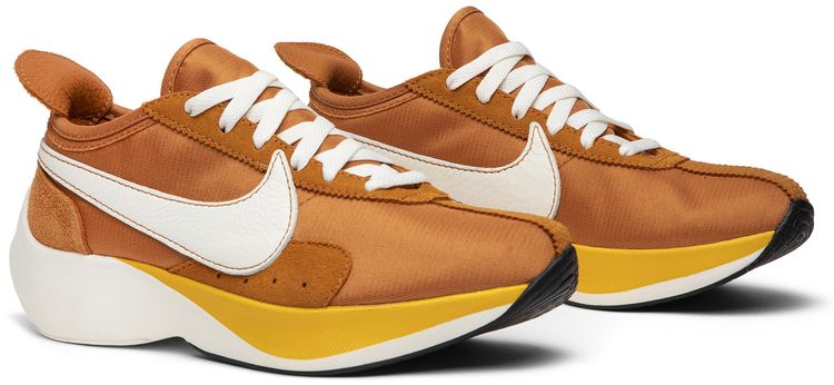 Nike Moon Racer QS Amarillo