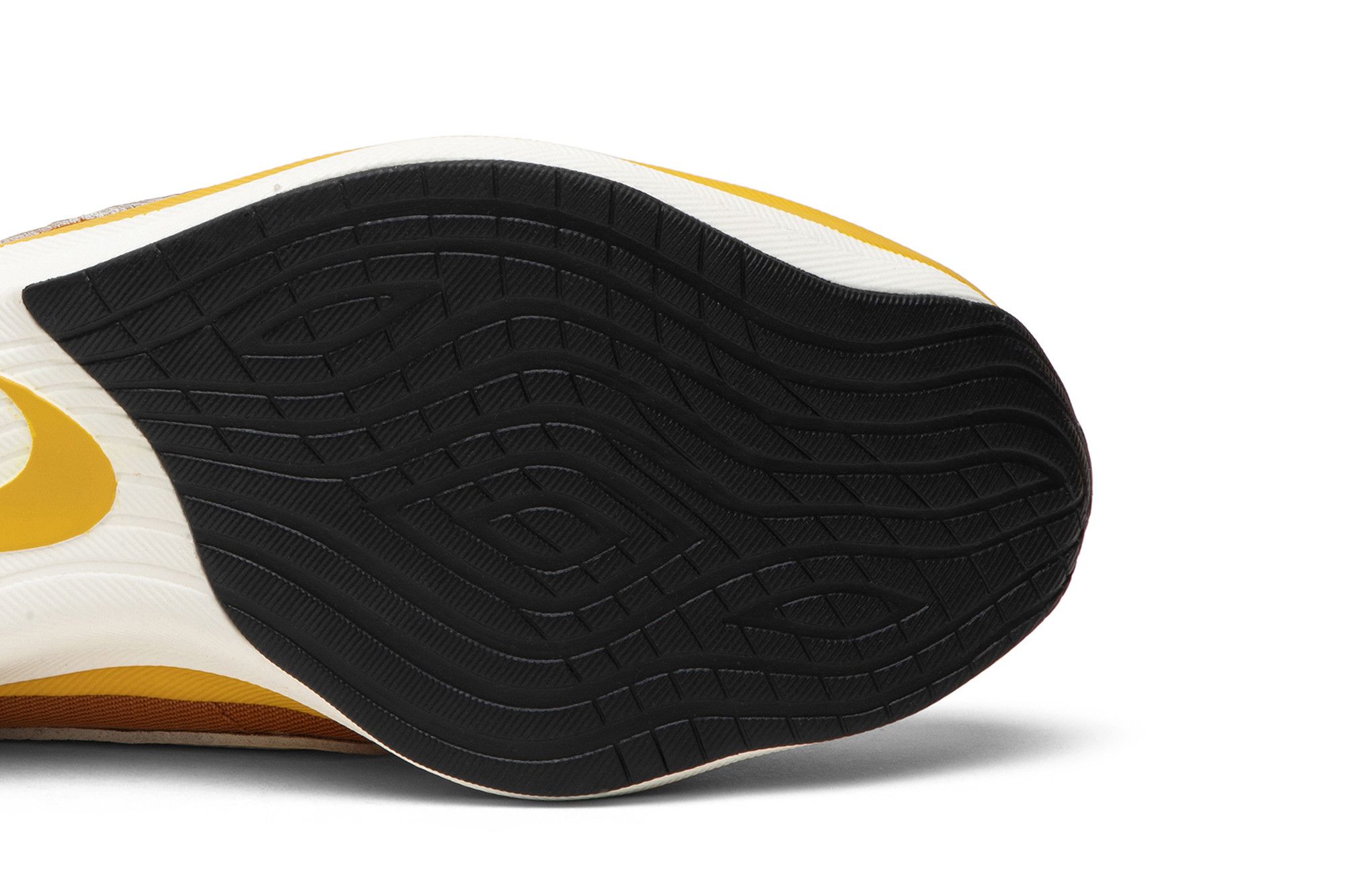 Nike moon racer amarillo new arrivals
