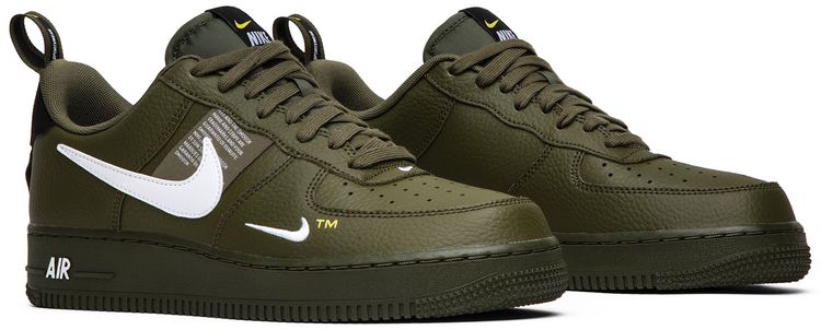 Nike Air Force 1 07 LV8 Overbranding