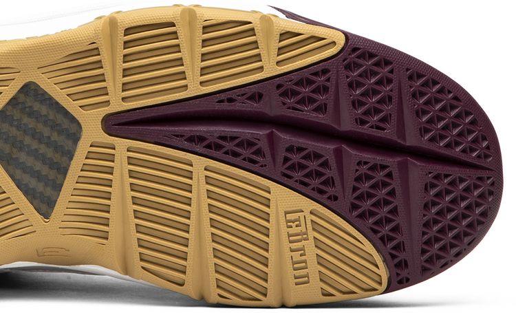 Nike Zoom LeBron 3 Retro Christ the King 2018