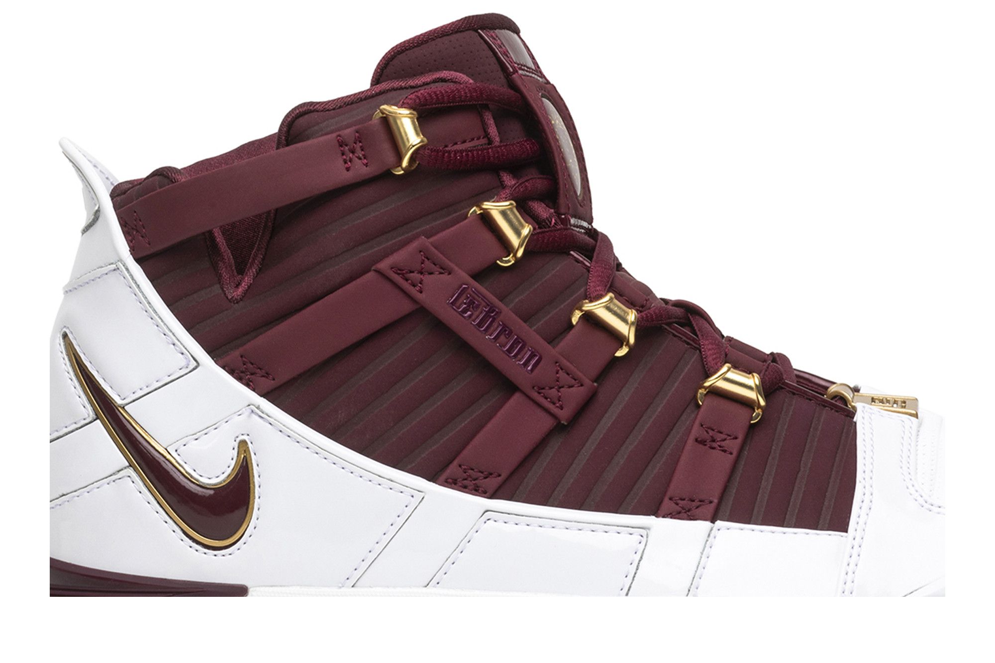 Size 10.0 Zoom LeBron 3 Retro Christ the King 2018