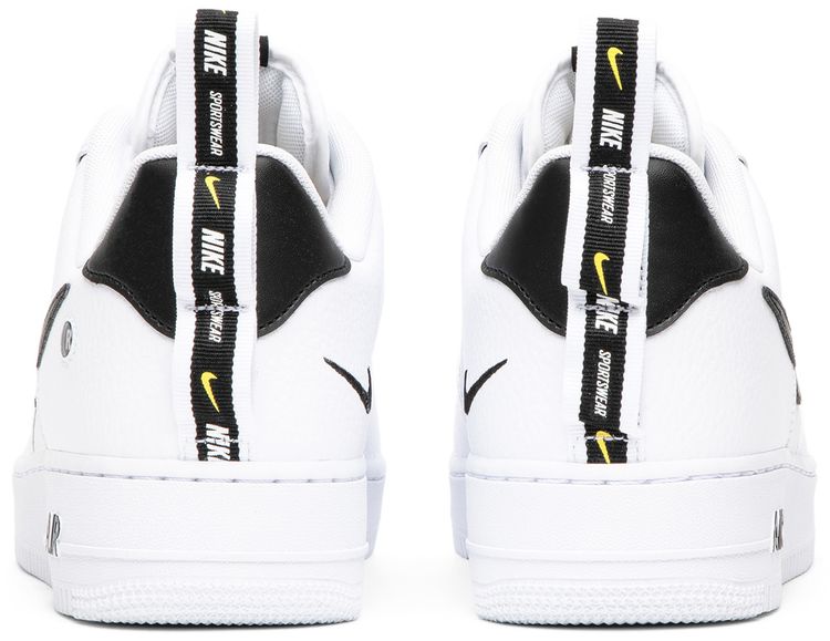 Air Force 1 07 LV8 Overbranding